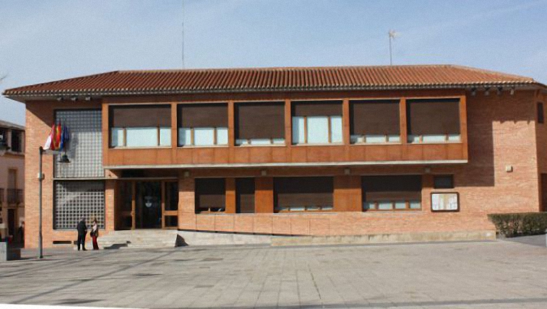 Torralba de Calatrava El PSOE consideran “indignante” que el Ayuntamiento contrate personal bajo la figura del falso autónomo