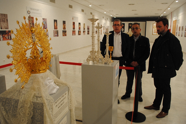 Valdepeñas expone la VIII Exposición de Patrimonio Cofrade hasta el 31 de marzo en el Centro Cultural La Conrfianza