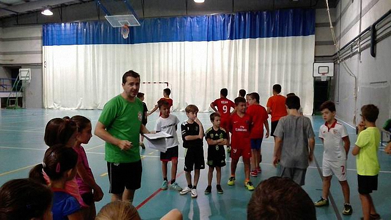 El Almagro FSF organiza el I Peque Campus de Fútbol Sala durante esta semana
