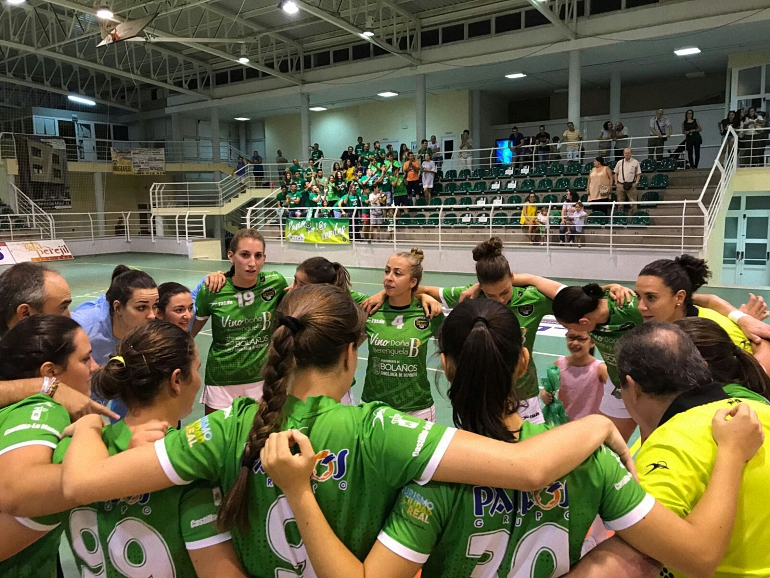 El Vino Berenguela BM Bolaños vapulea al Móstoles en el primer partido de liga de la División de Honor Plata Femenina