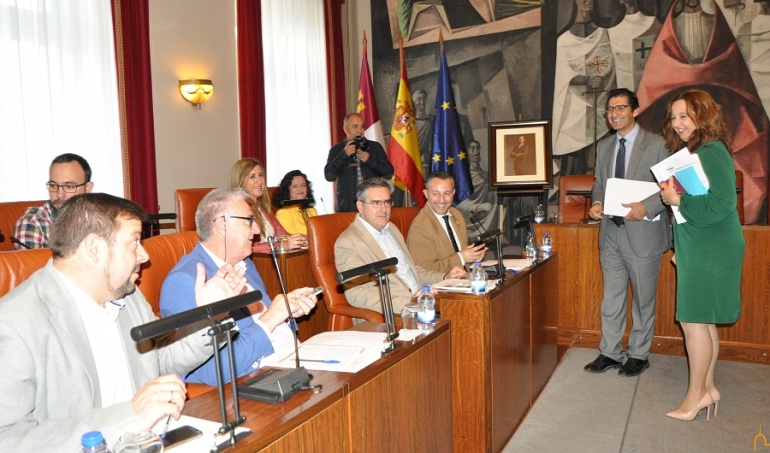 La Diputación Provincial de Ciudad Real aprueba por unanimidad el convenio para la inversión de nueve millones en euros en caminos