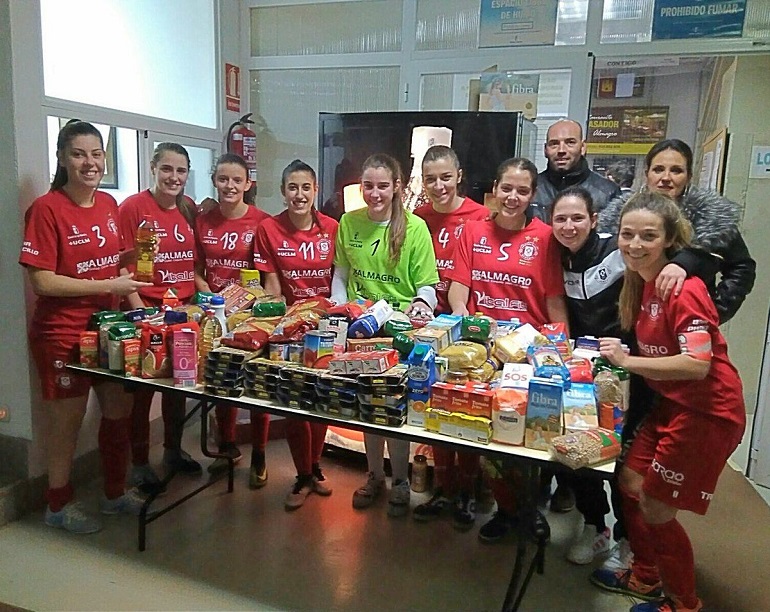 El Almagro FSF consiguió superar los 600 Kgrs. de alimentos no perecederos en su campaña Navidad Solidaria